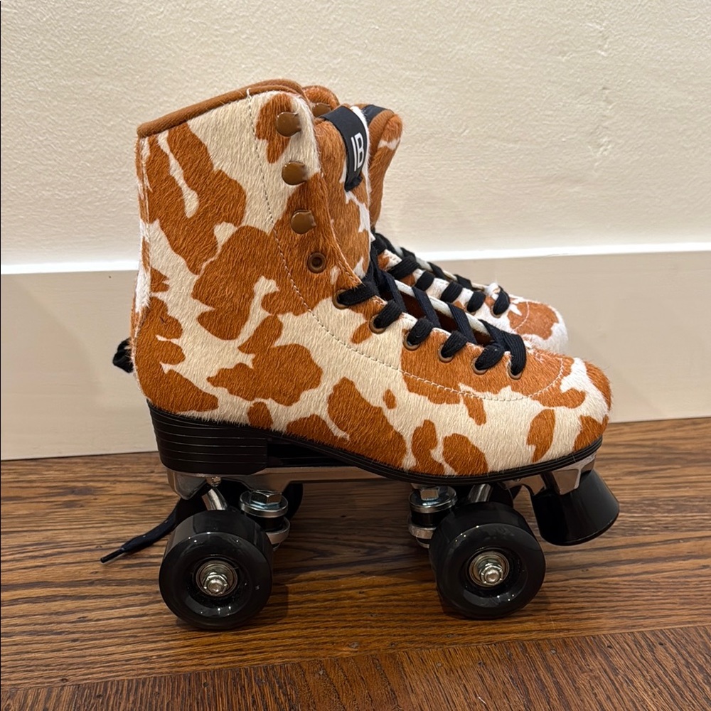 NEW Intentionally Blank Whip It Cowhide Roller Skates